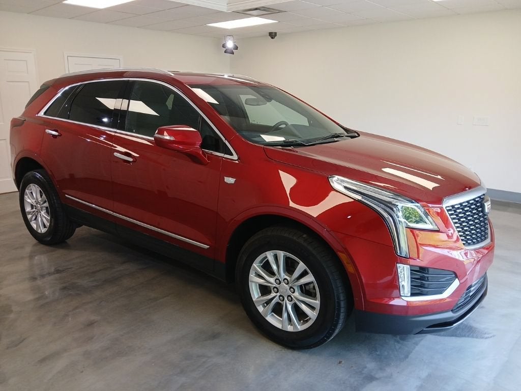 2023 Cadillac XT5 Luxury in Radiant Red Tintcoat — front three-quarter view