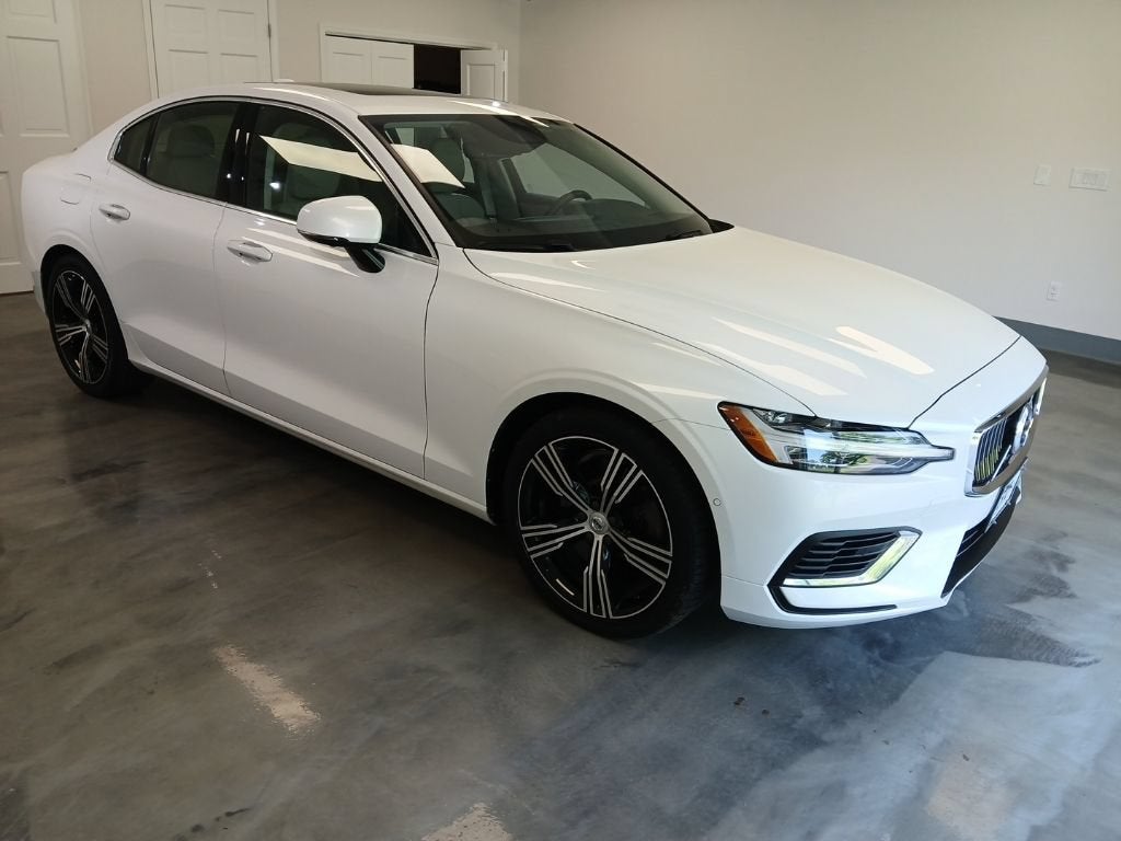 2021 Volvo S60 Inscription in Other — front three-quarter view
